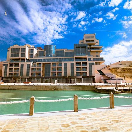 Caspian Riviera Grand Palace Hotel Aktau (Mangystau) Exterior foto The new building of the University of Jordan