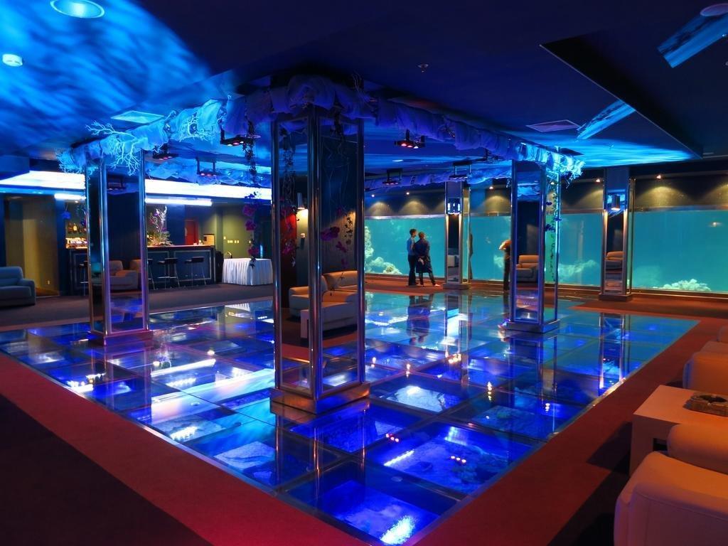Caspian Riviera Grand Palace Hotel Aktau (Mangystau) Exterior foto The Blue Water Club