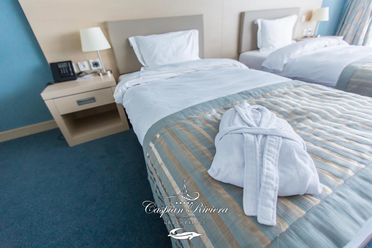 Caspian Riviera Grand Palace Hotel Aktau (Mangystau) Exterior foto A room at the hotel