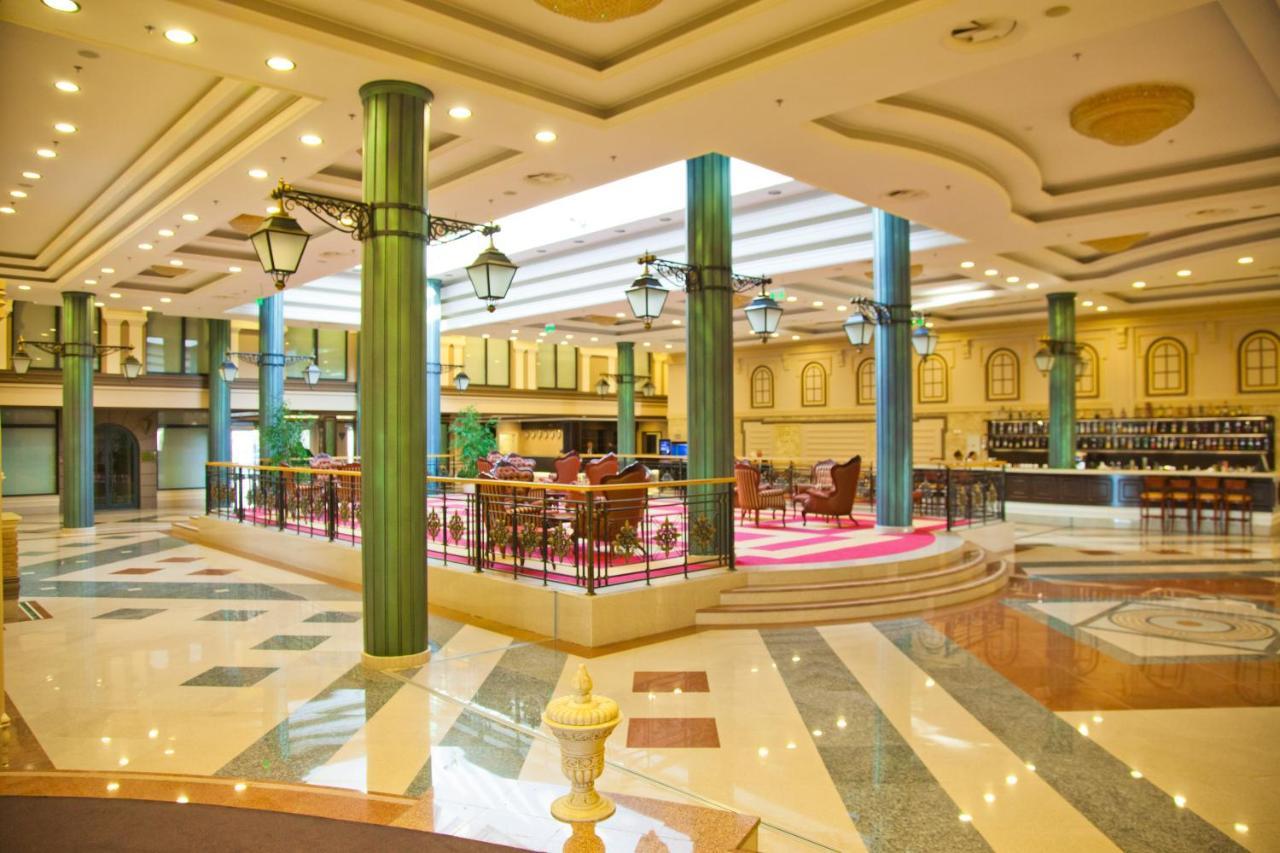 Caspian Riviera Grand Palace Hotel Aktau (Mangystau) Exterior foto Lobby